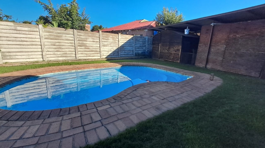 4 Bedroom Property for Sale in Parys Free State